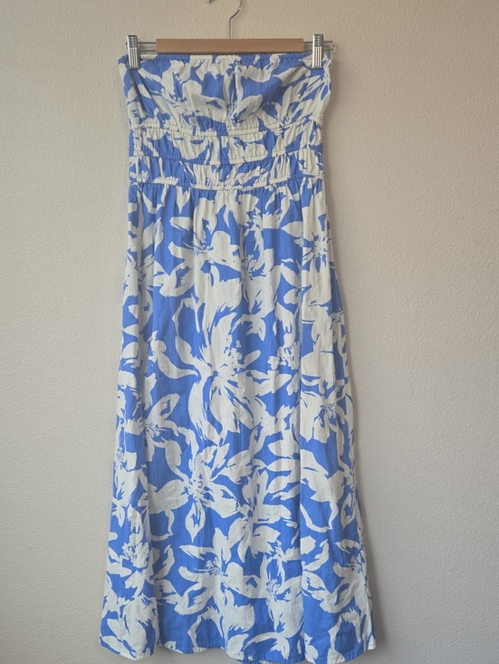 Billabong Dresses & Skirts - Billabong Blue and White Strapless Floral Maxi Dress